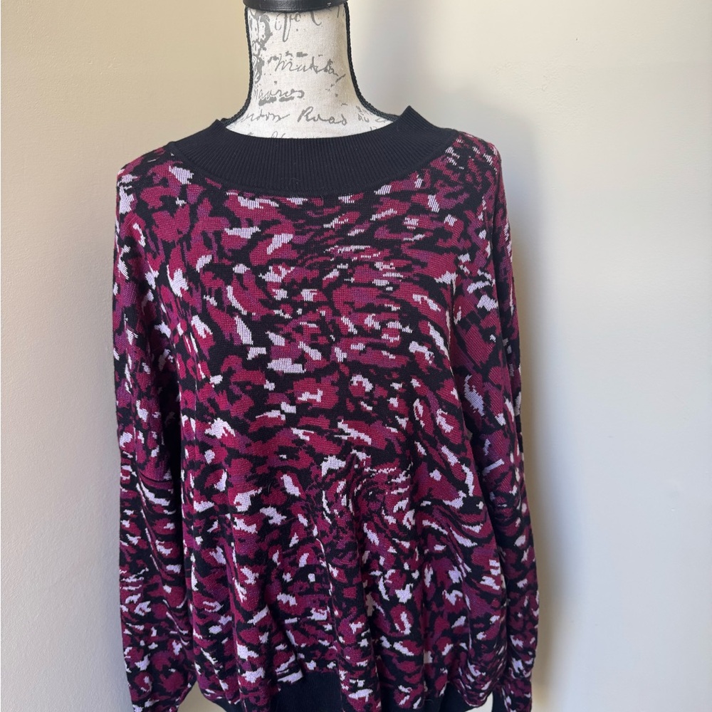 Eloquii Women's Black and Pink Patterned Sweater